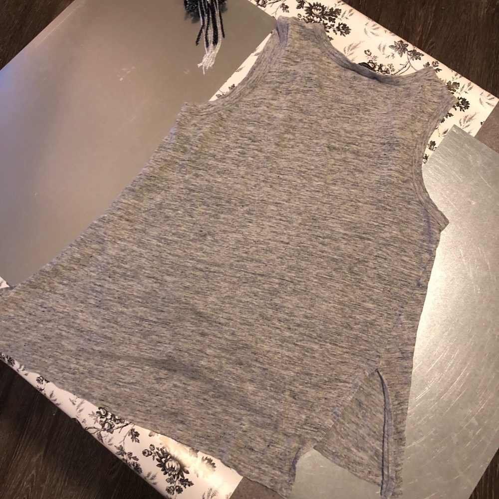 2[Banana Republic] 100%Linen grey asymmetrical tee - Picture 2 of 5